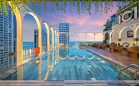 Golden Lotus Luxury Hotel Danang - Complimentary Daily Afternoon Tea